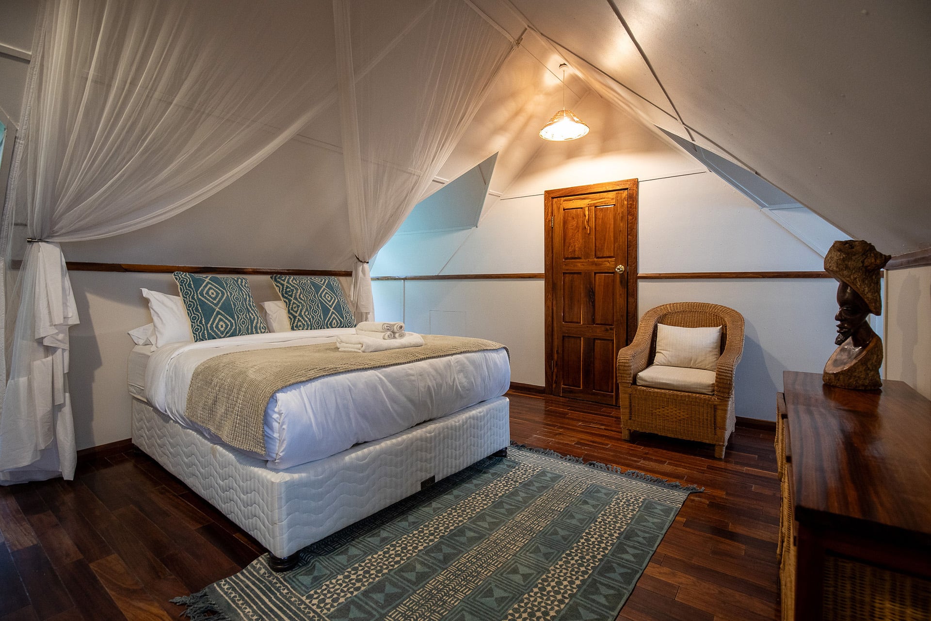 Premium chalet queen room